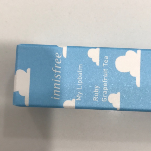 Innisfree Lipbalm - Picture 4 of 15